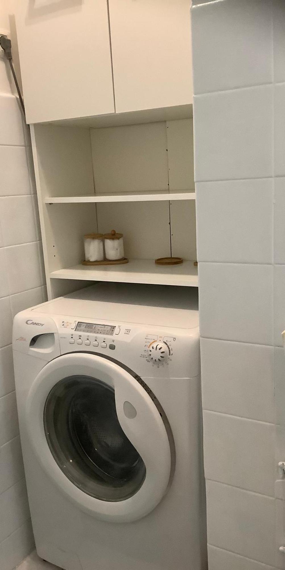 100 M2 In The Center Of Apartment Athens