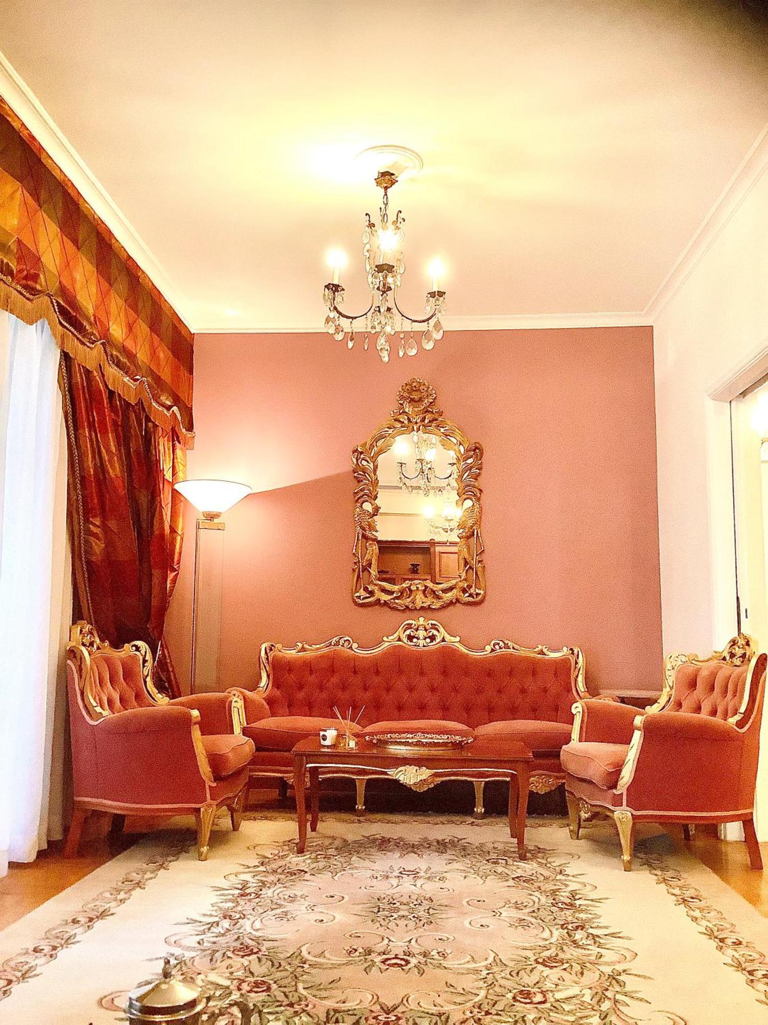 100 M2 In The Center Of Apartment