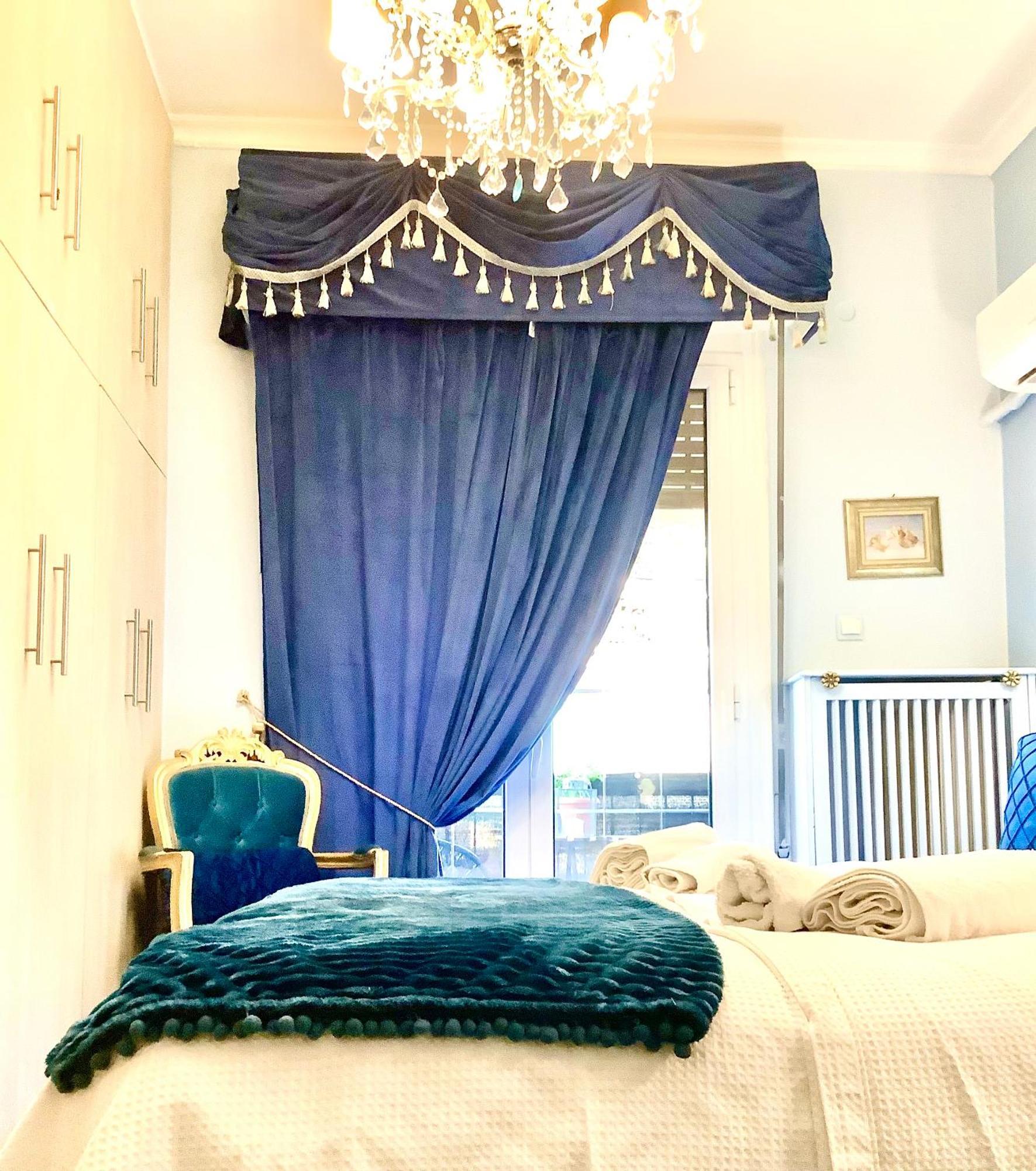 Apartment 100 M2 In The Center Of *